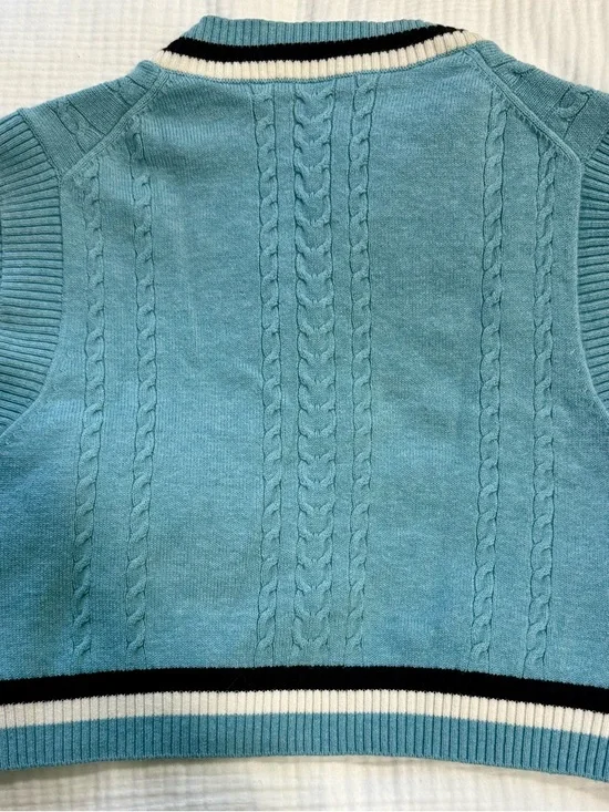 Aritzia Sunday Best Blue Cable Knit V-Neck Sweater Vest - Picture 3 of 4